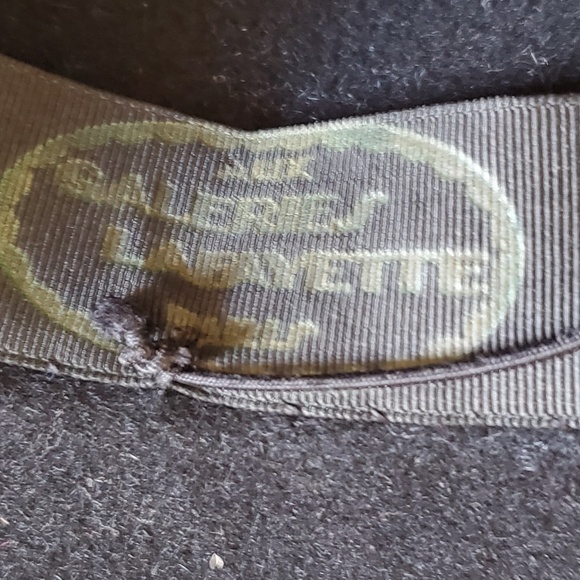 MOSSANT Aux Galleries Lafayette Paris Black Felt Old Style Aussie Women's Hat - Picture 3 of 5